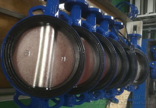 威海客戶(hù)采購(gòu)般德鑄鐵對(duì)夾蝶閥D371X-16用于出口